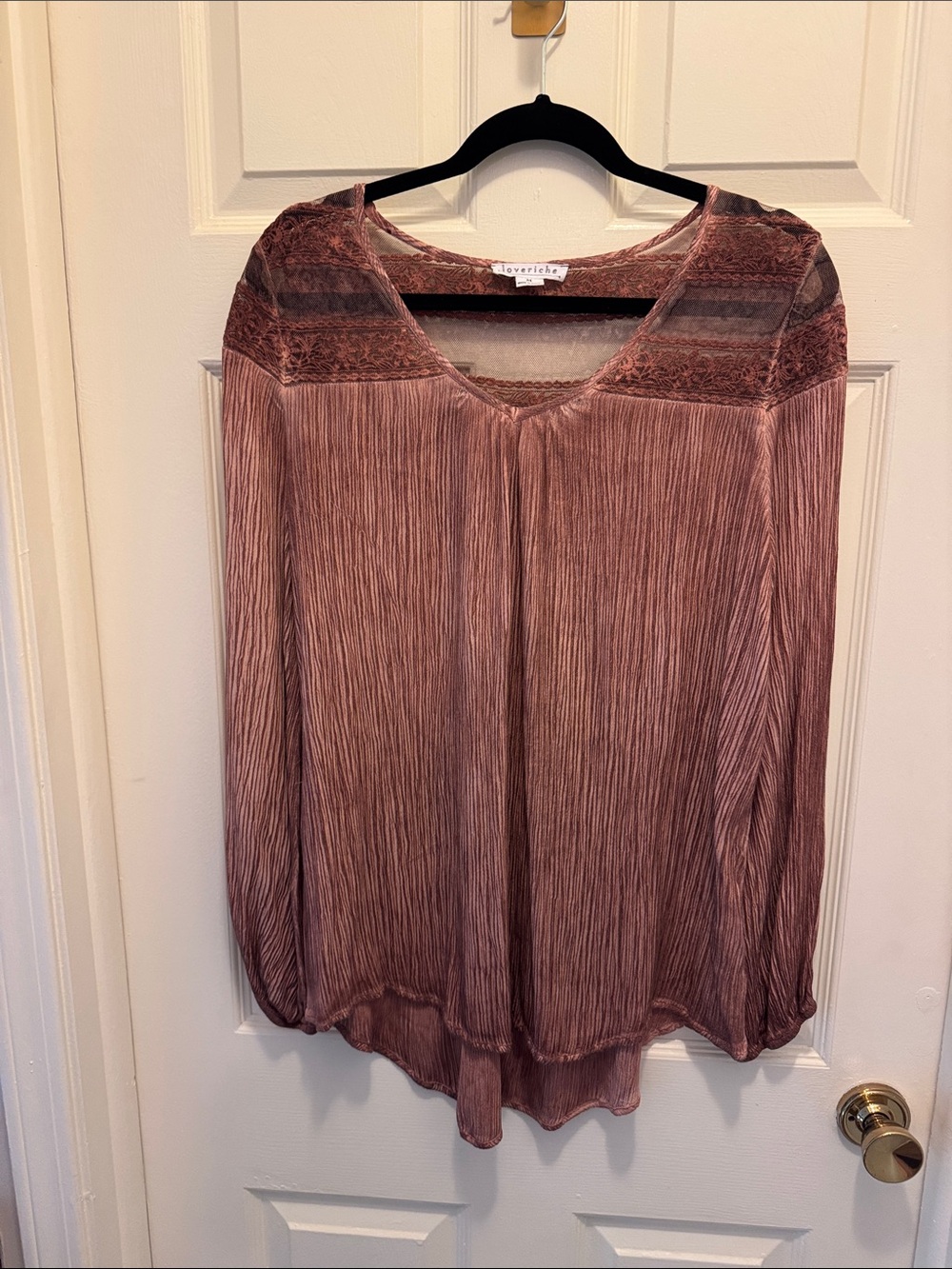 Love Riche Dusty Mauve Pleated V-Neck Long Sleeve Blouse